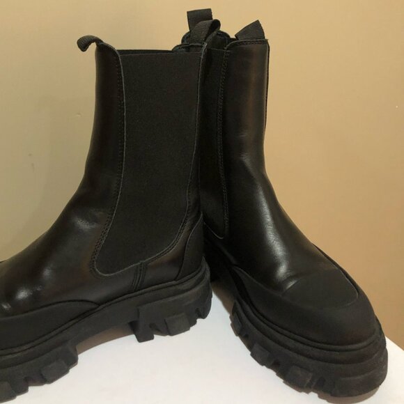 GANNI Paneled Recycled-Leather Chelsea Boots Size 8 - Picture 11 of 11